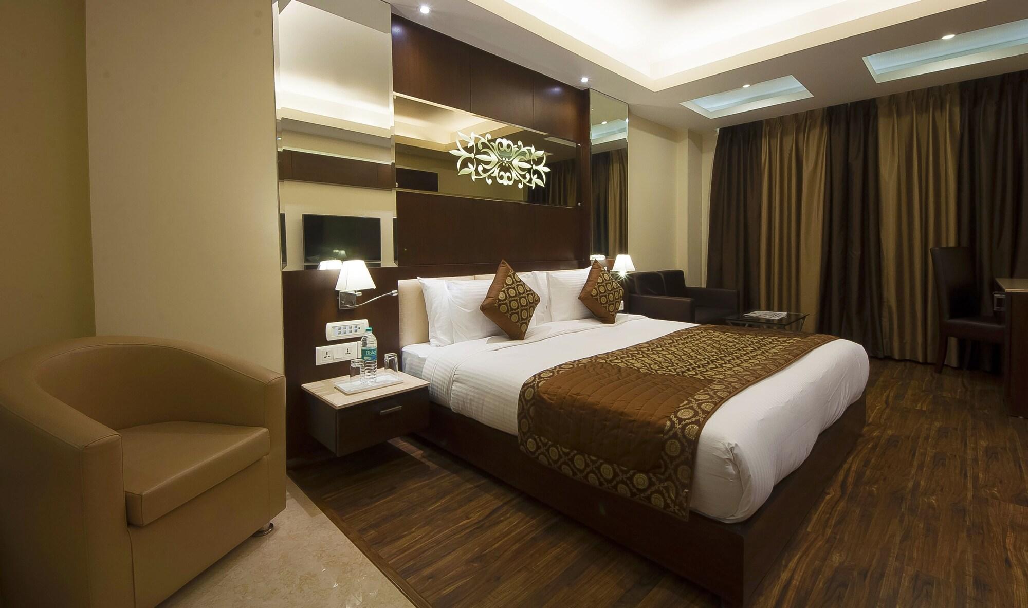 Hotel Golden Grand Delhi  Luaran gambar