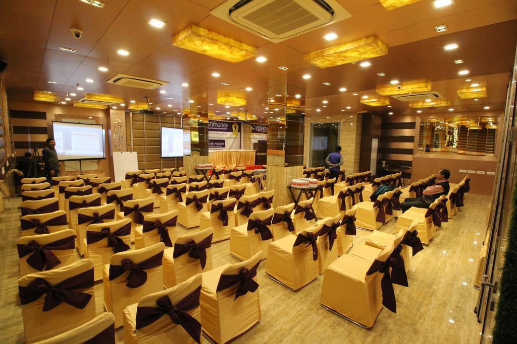Hotel Golden Grand Delhi  Luaran gambar