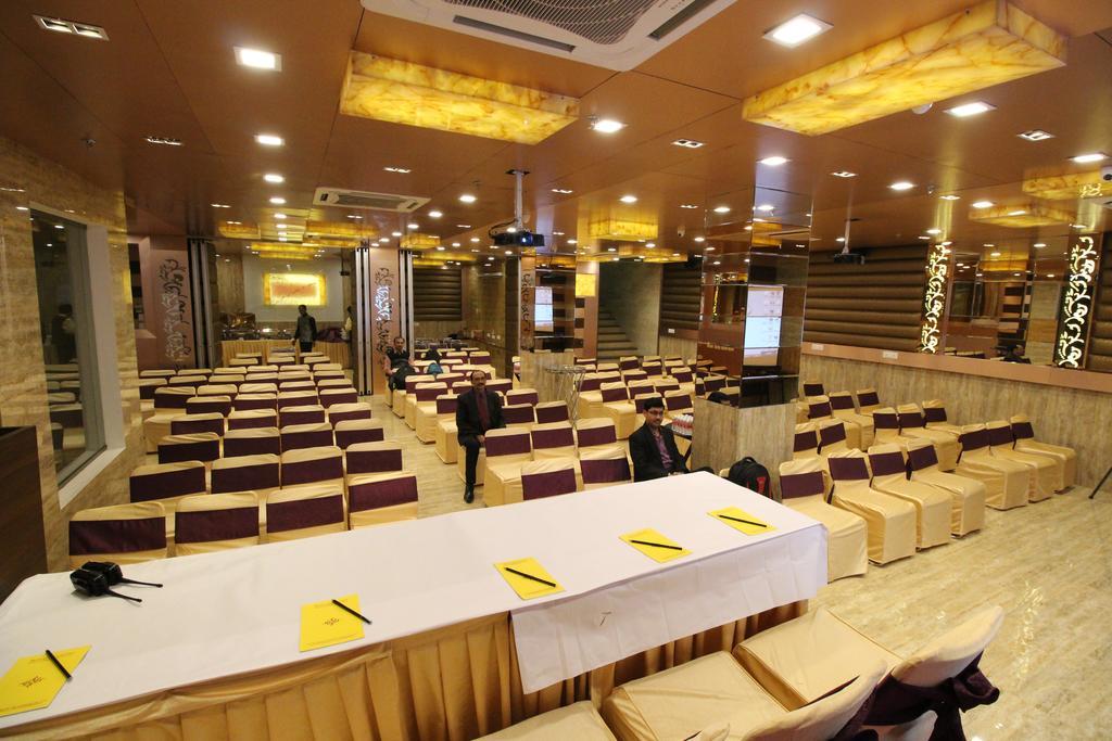 Hotel Golden Grand Delhi  Luaran gambar