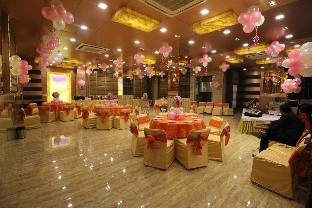 Hotel Golden Grand Delhi  Luaran gambar