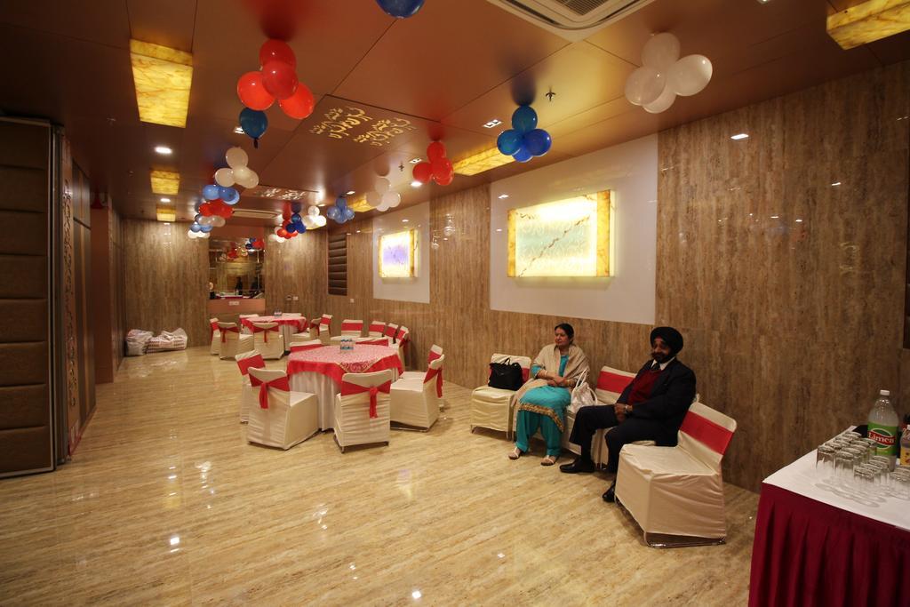 Hotel Golden Grand Delhi  Luaran gambar