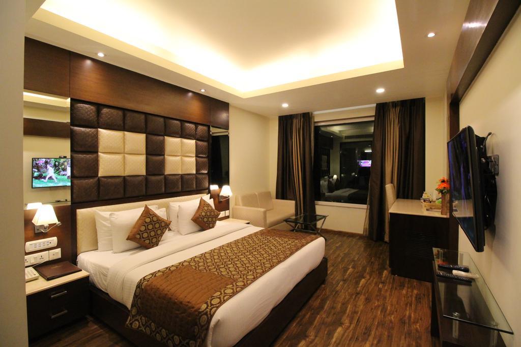 Hotel Golden Grand Delhi  Luaran gambar
