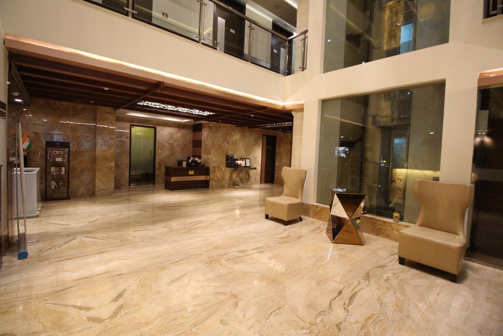 Hotel Golden Grand Delhi  Luaran gambar