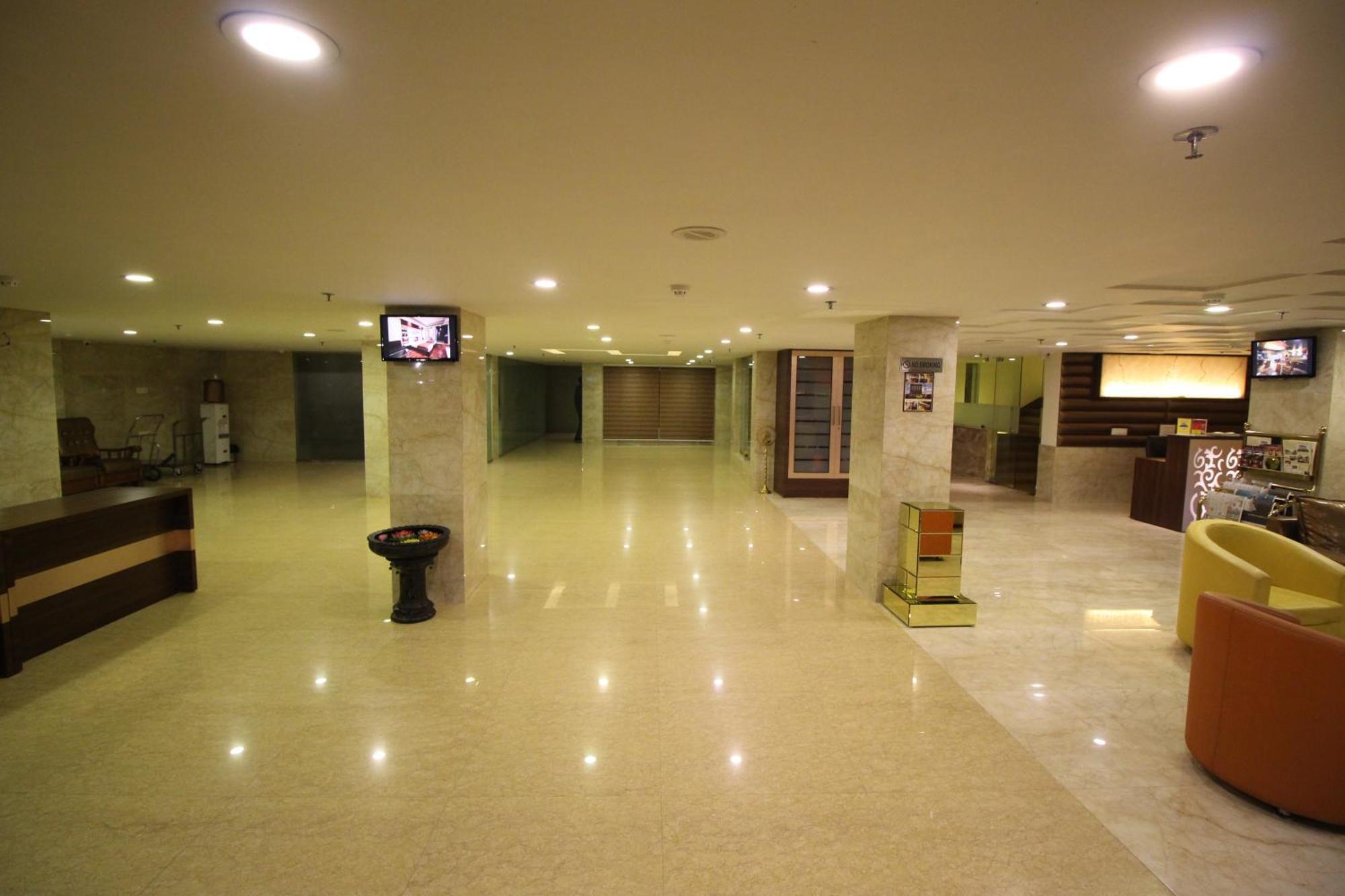 Hotel Golden Grand Delhi  Luaran gambar