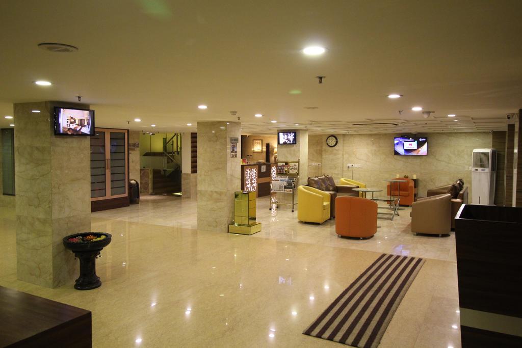 Hotel Golden Grand Delhi  Luaran gambar